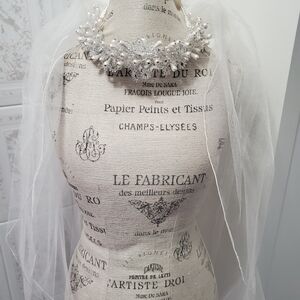 Elegant White Pearl Bridal Veil